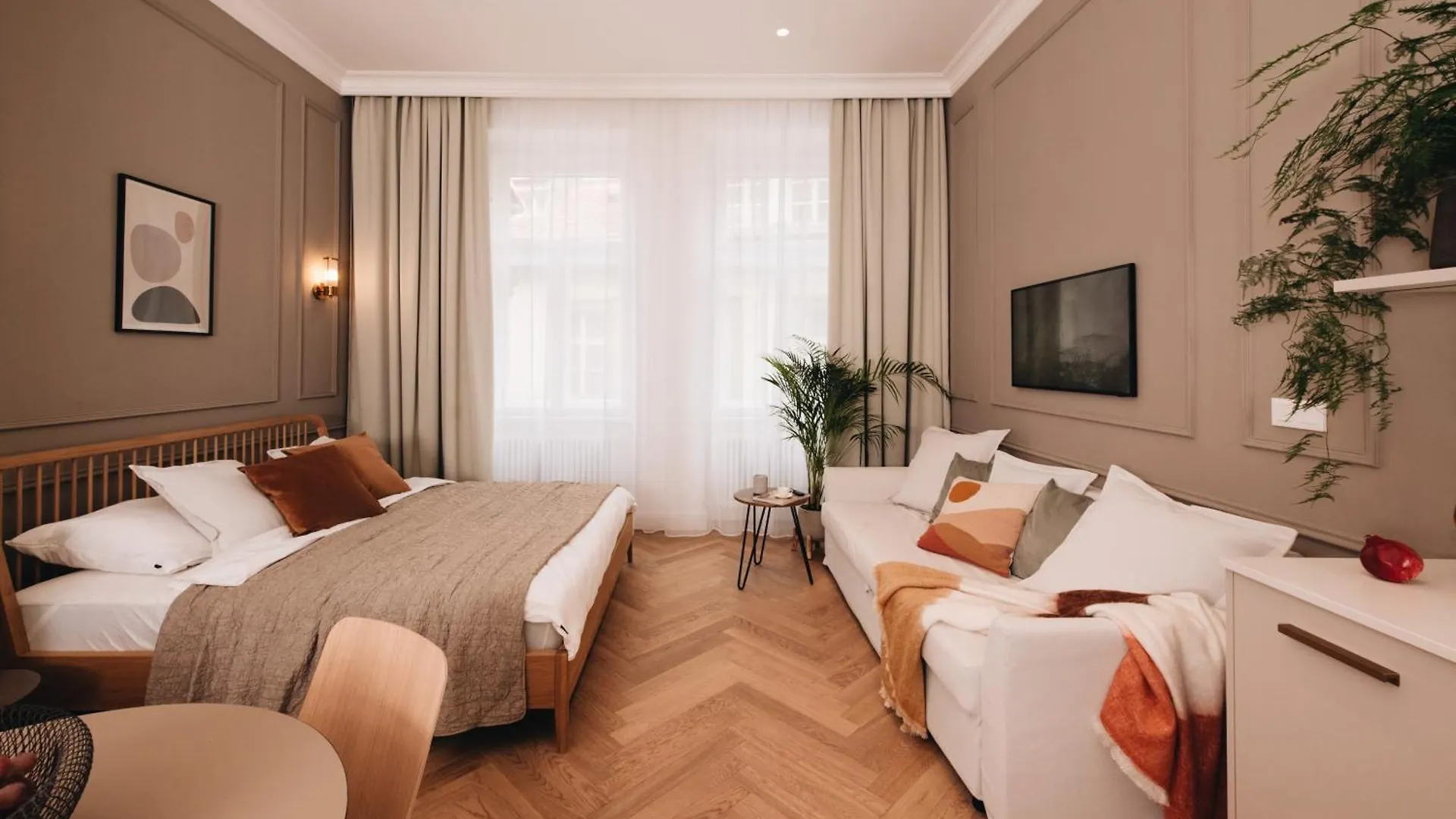 Stylish New Apartment In Prague With A/C